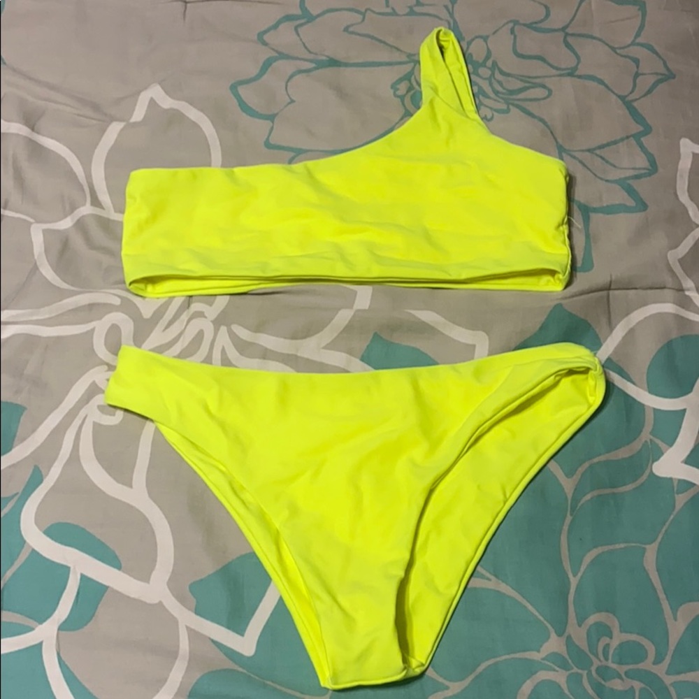 One shoulder neon yellow bikini set